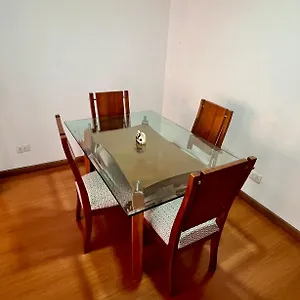 Apto Amplio En Chico - Calle 100 Apartamento
